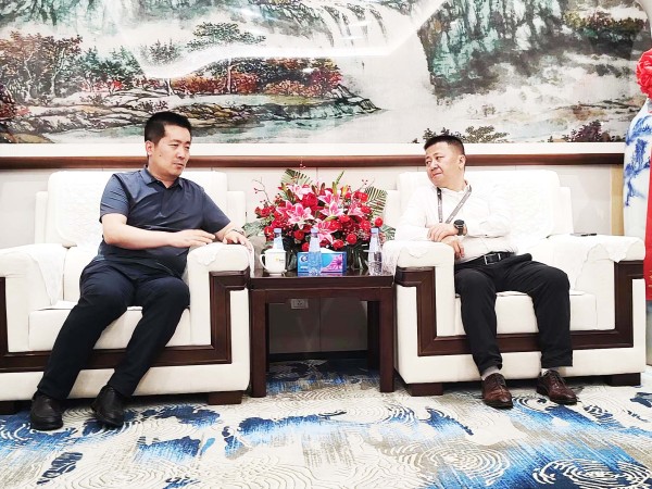 甘肅建投新能源公司董事長(zhǎng)趙琰森一行赴華電曹妃甸重工裝備有限公司、華潤(rùn)電力陜西公司、陜西辰瑪風(fēng)力發(fā)電有限公司進(jìn)行業(yè)務(wù)洽談